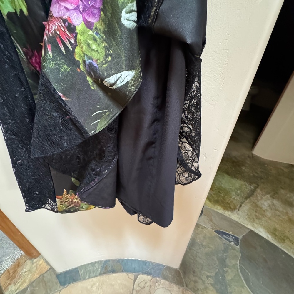 Rickie Freeman Teri Jon Silk and Lace Dress - Picture 2 of 8